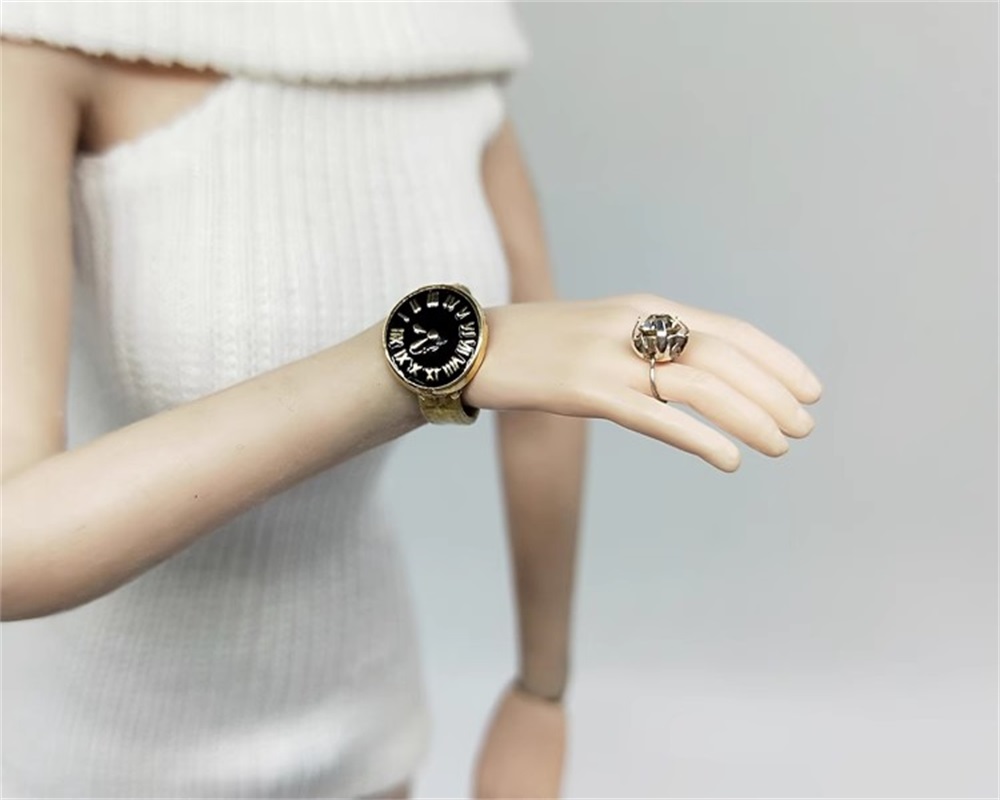 YYDS 1/6 Soldato Scena Accesso - Body Jewelry Real Diamonds recensione e prezzo