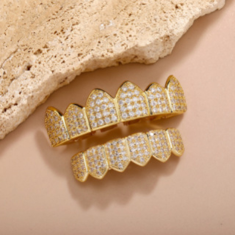 Nuovi Bracciali di Lusso di Al - Body Jewelry Real Diamonds recensione e prezzo